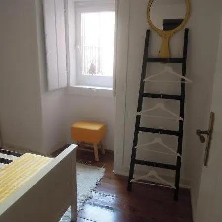 Center - With 3 Private-rooms بيت ضيافة Lisboa